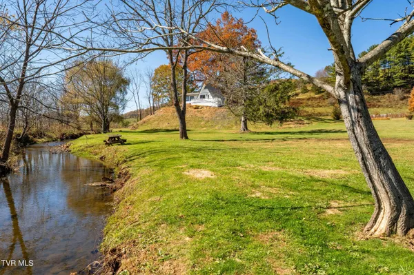 $675,000 | 274 Rambo Road, Mountain City, TN 37683