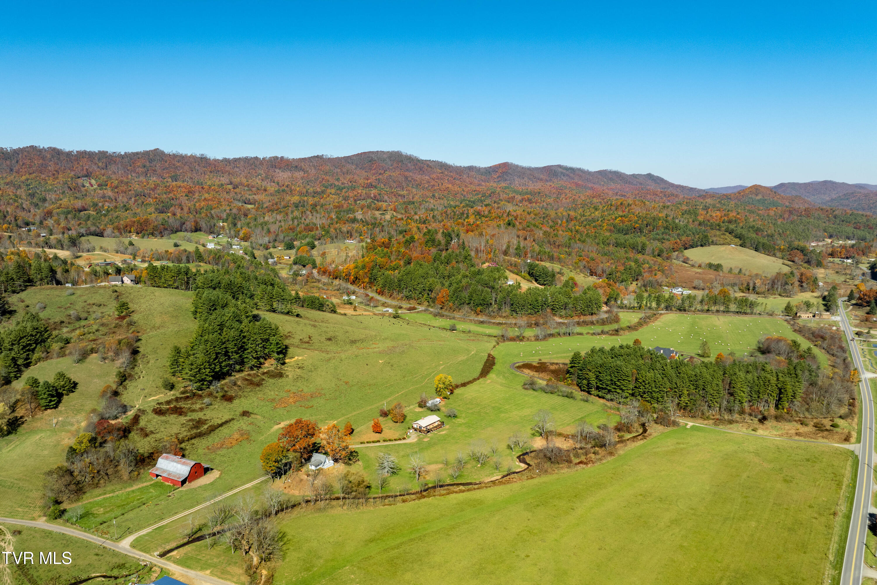 274 Rambo Road Mountain City, TN 37683 - Photo 59 of 76 274 Rambo Rd (7 of 124)