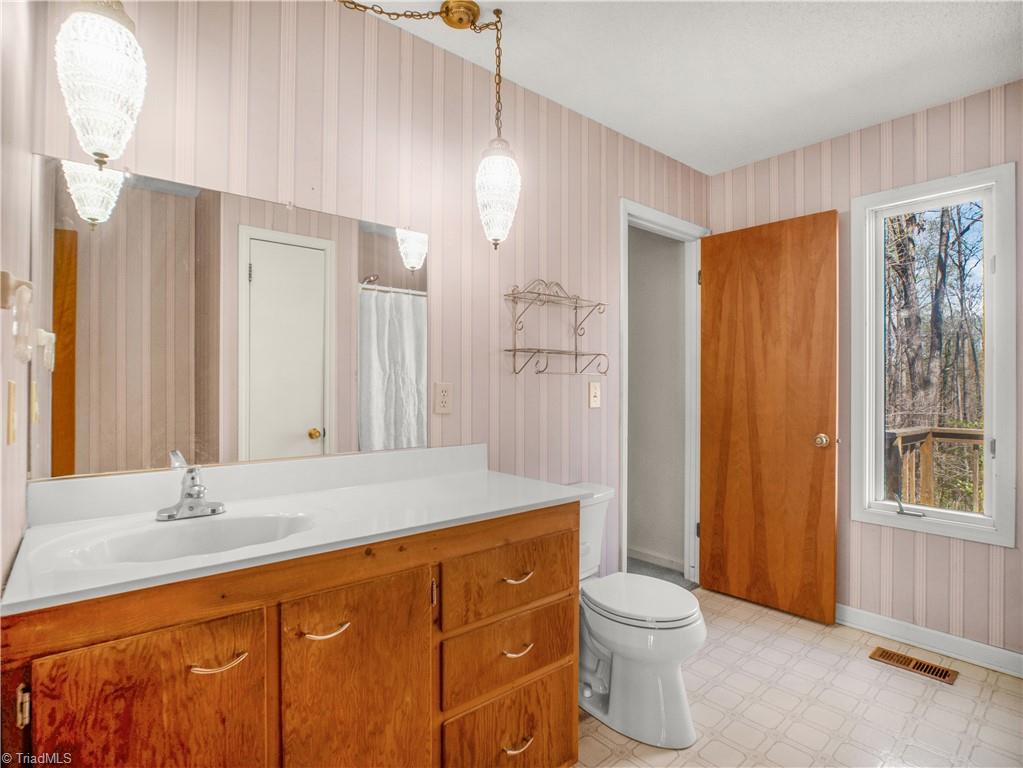 8626 Bull Road Colfax, NC 27235 - Photo 20 of 23