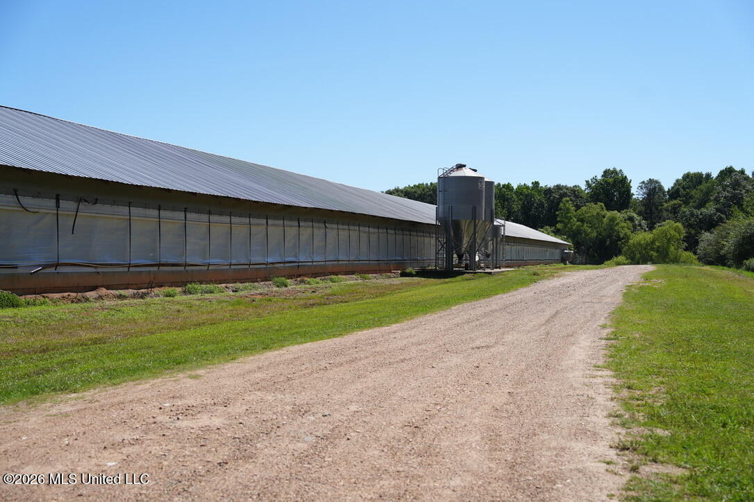 2257 Midway Odom Road Forest, MS 39074 - Photo 10 of 44 4F4B7960-D503-48E5-AEF8-38BE2173F272_1_1