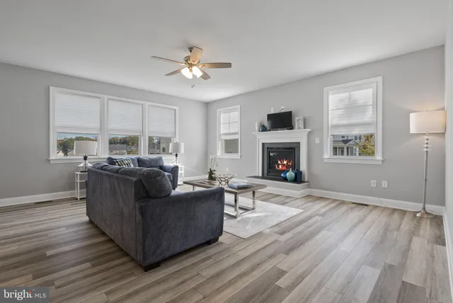 $949,999 | 4005 Granary View Court, Dumfries, VA 22025