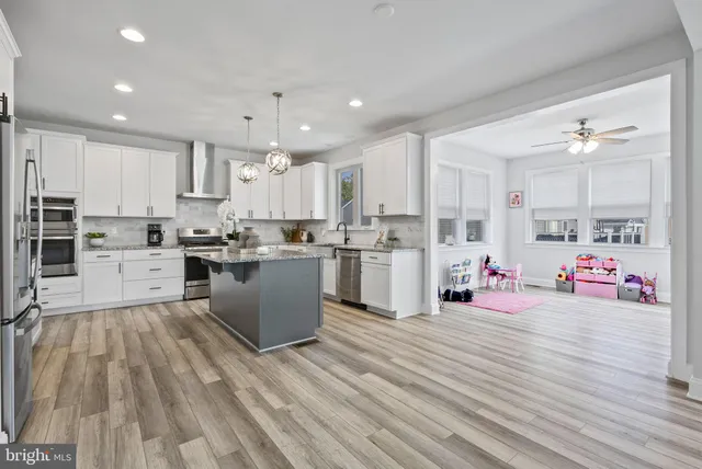 $949,999 | 4005 Granary View Court, Dumfries, VA 22025