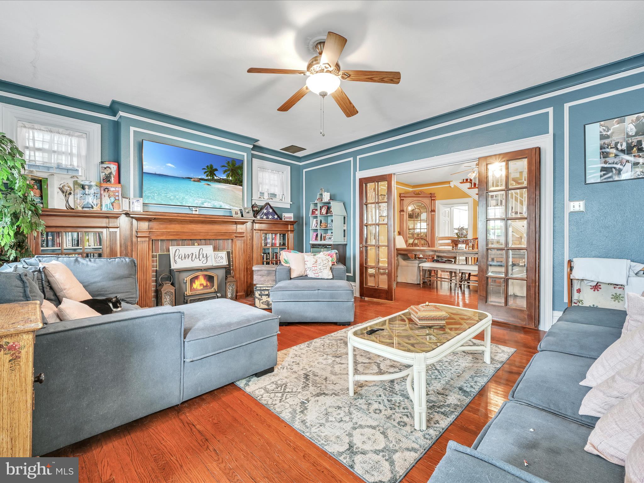 163 2nd Street Coaldale, PA 18218 - Photo 4 of 30 Living Room