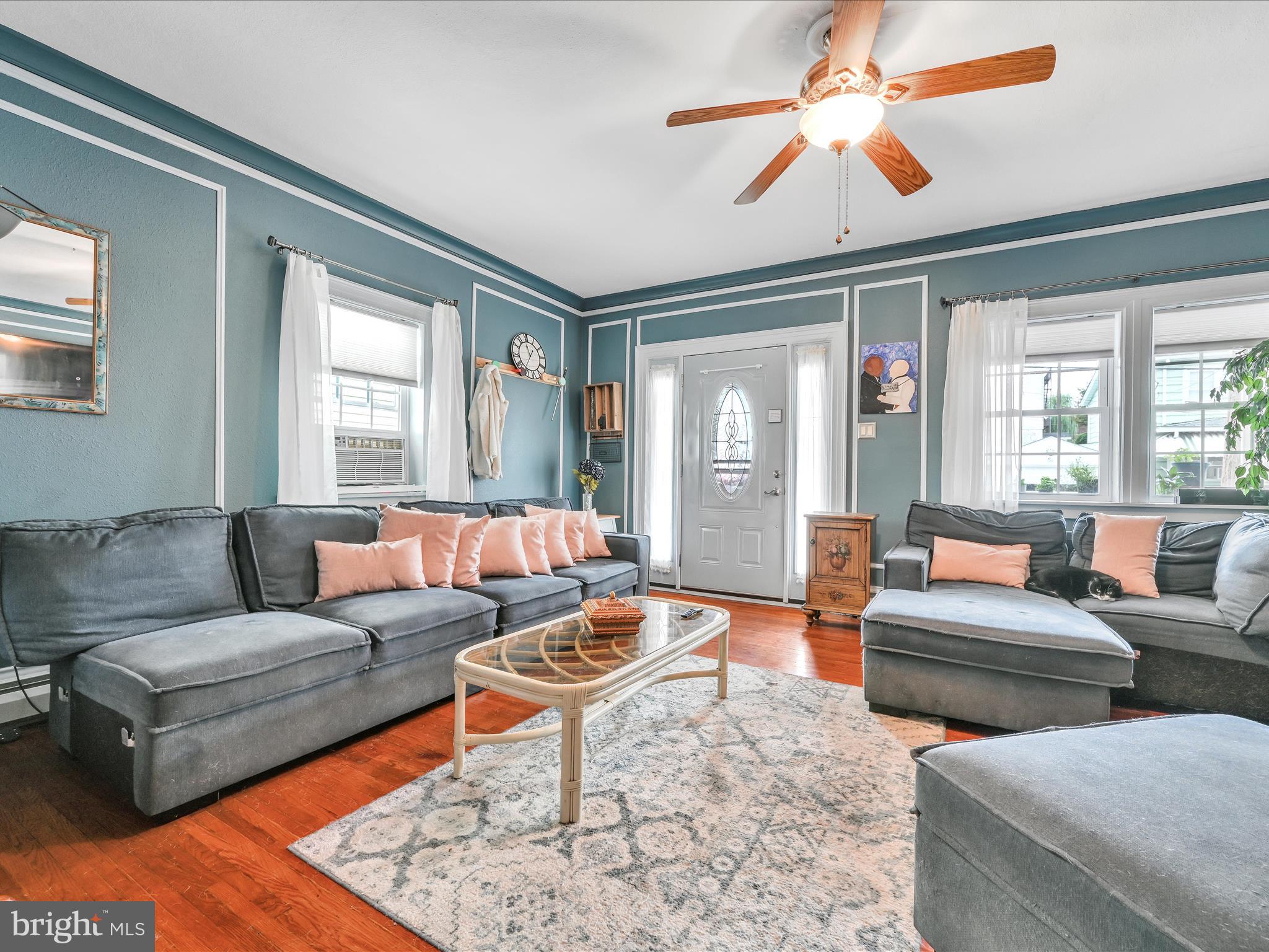 163 2nd Street Coaldale, PA 18218 - Photo 5 of 30 Living Room