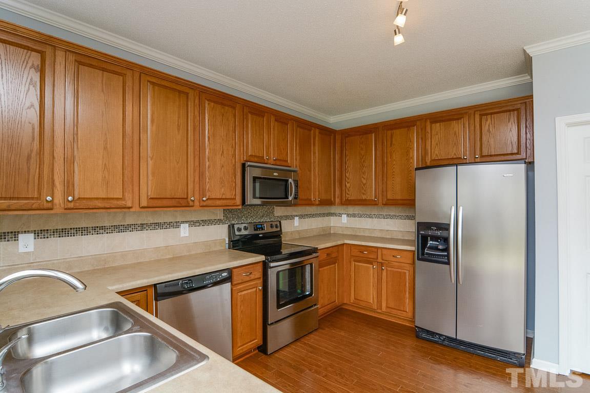 4434 Snowcrest Lane Raleigh, NC 27616 - Photo 10 of 19