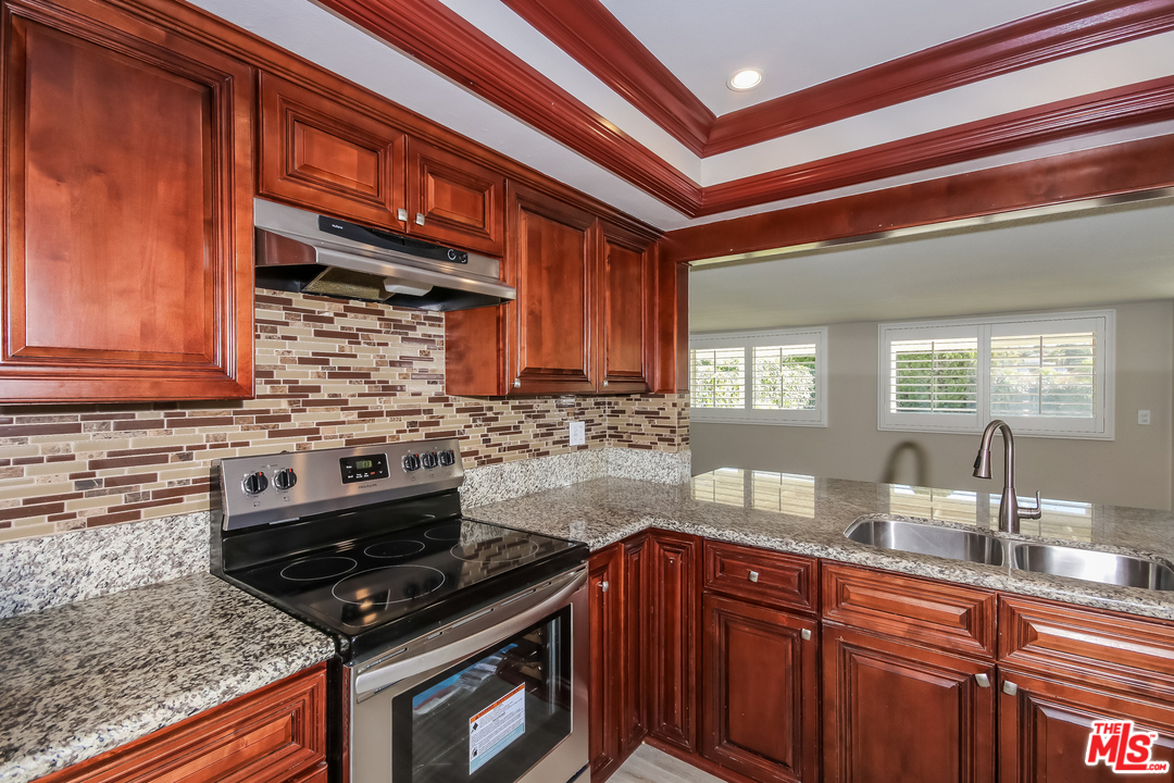 1068 Overlook Ridge Road Diamond Bar, CA 91765 - Photo 12 of 27 Gallery Image 12