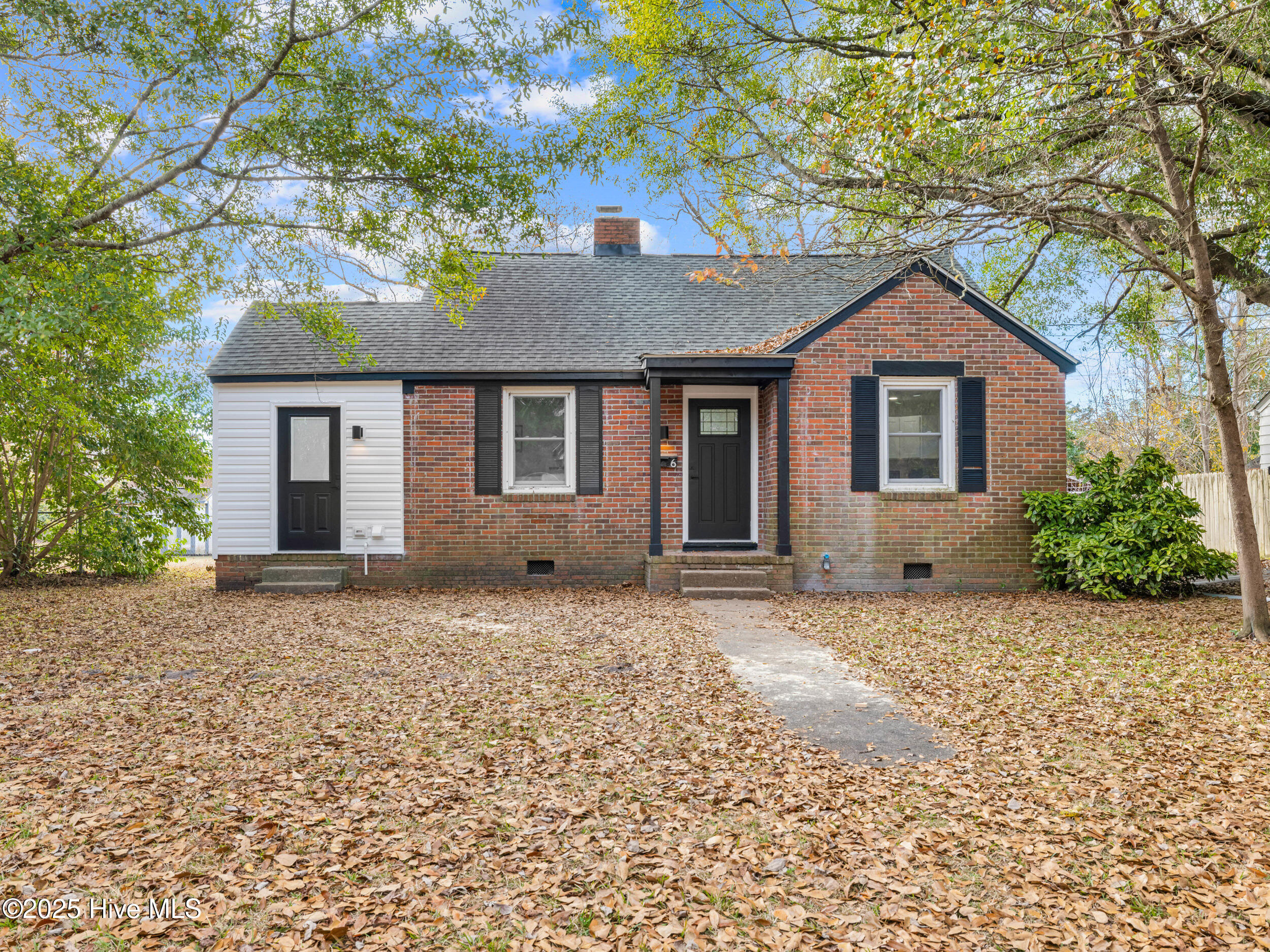 6 Glendale Road Jacksonville, NC 28540 - Photo 4 of 40 Front