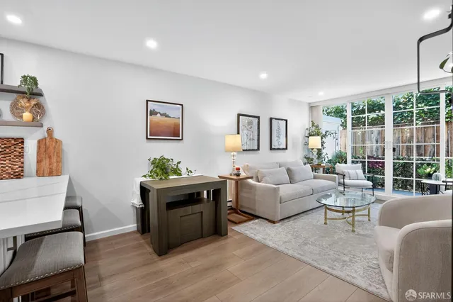 $709,000 | 222 Laurel Street, Unit 109, San Carlos, CA 94070