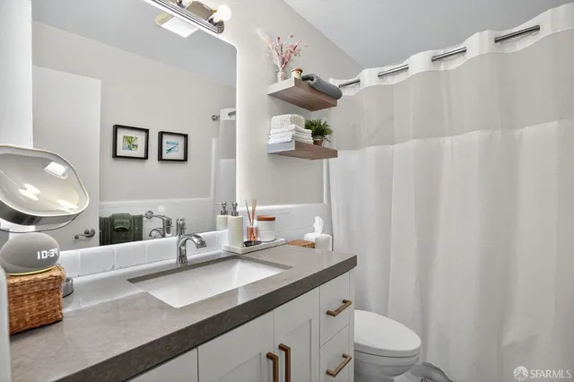 $709,000 | 222 Laurel Street, Unit 109, San Carlos, CA 94070