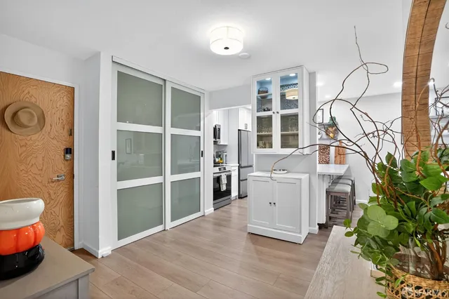 $709,000 | 222 Laurel Street, Unit 109, San Carlos, CA 94070