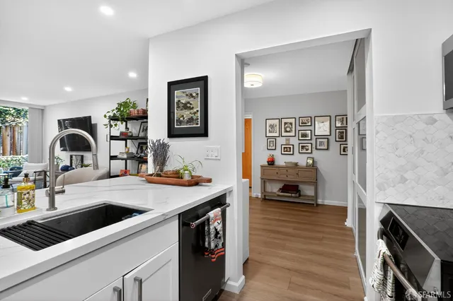 $709,000 | 222 Laurel Street, Unit 109, San Carlos, CA 94070