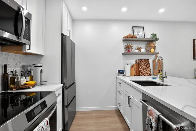 $709,000 | 222 Laurel Street, Unit 109, San Carlos, CA 94070