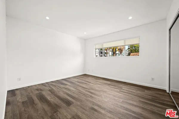 $5,850 | 136 South Palm Drive, Unit 301, Beverly Hills, CA 90212