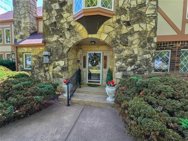 $695,000 | 3187 56th Highway, Herington, KS 67449