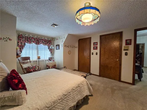 $695,000 | 3187 56th Highway, Herington, KS 67449