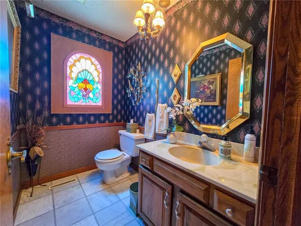 $695,000 | 3187 56th Highway, Herington, KS 67449