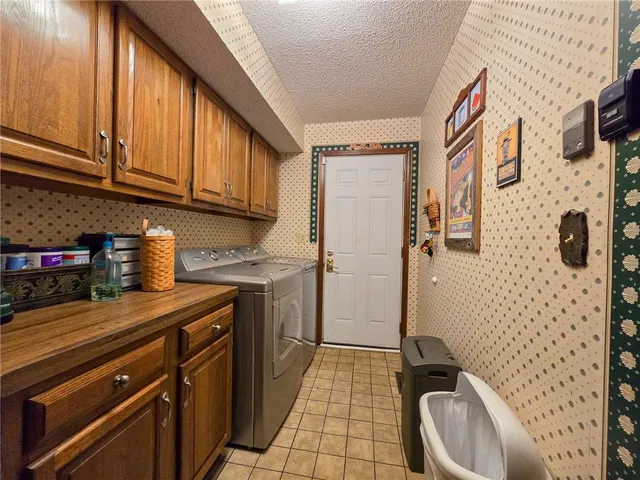 $695,000 | 3187 56th Highway, Herington, KS 67449