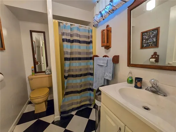 $695,000 | 3187 56th Highway, Herington, KS 67449