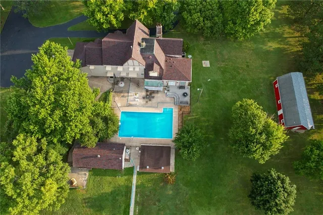 $695,000 | 3187 56th Highway, Herington, KS 67449