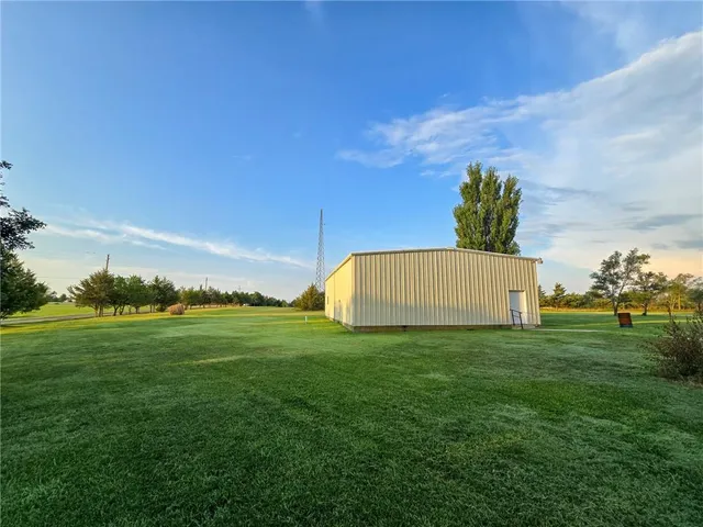 $695,000 | 3187 56th Highway, Herington, KS 67449