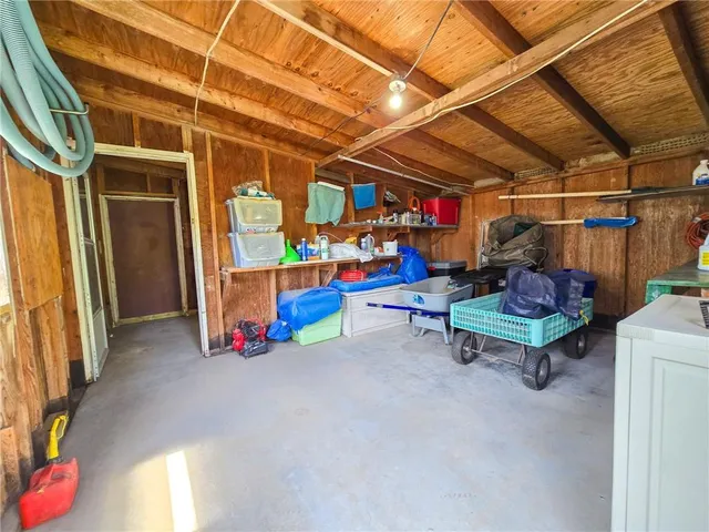 $695,000 | 3187 56th Highway, Herington, KS 67449