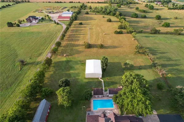 $695,000 | 3187 56th Highway, Herington, KS 67449