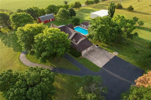 $695,000 | 3187 56th Highway, Herington, KS 67449