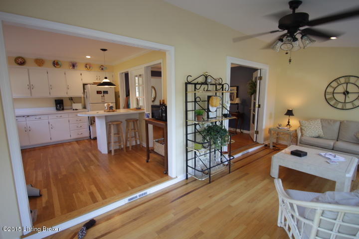 201 South Hampton Road Louisville, KY 40222 - Photo 19 of 49 IMG_1852