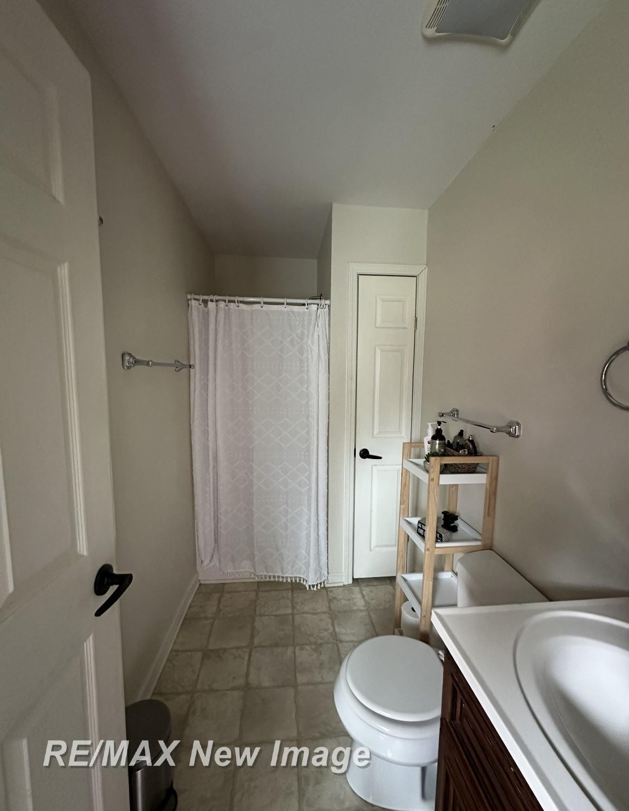 3130 East Moore Road Birch Run, MI 48415 - Photo 6 of 14 Gallery Image 6