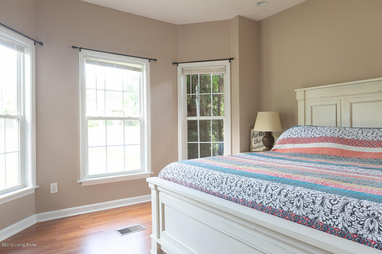 8302 Twisted Pine Road Louisville, KY 40219 - Photo 10 of 25 Lots of natural light