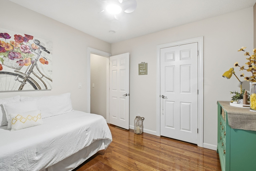 70 Norman Street Springfield, MA 01104 - Photo 14 of 25