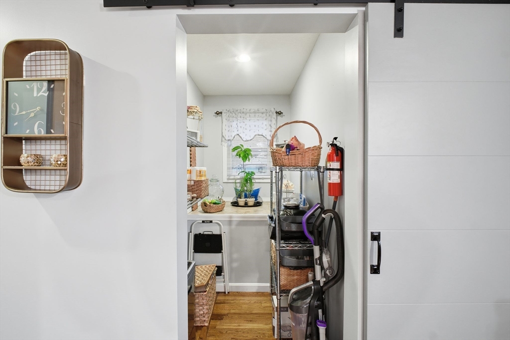 70 Norman Street Springfield, MA 01104 - Photo 16 of 25