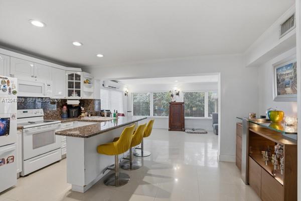 5000 Southwest 98th Avenue Road Miami, FL 33165 - Photo 13 of 45