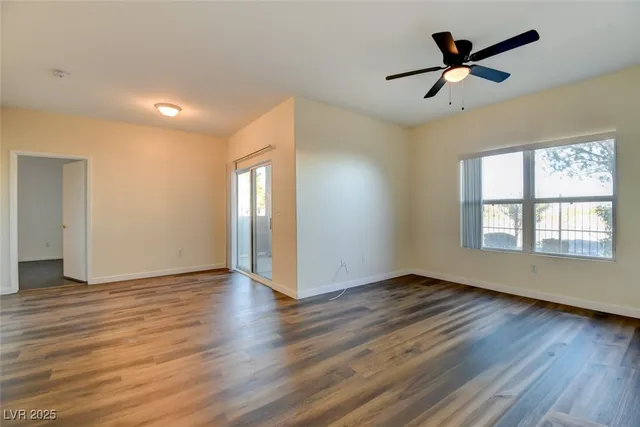 $1,550 | 7255 West Sunset Road, Unit 1030, Las Vegas, NV 89113