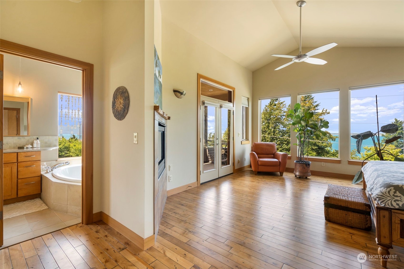 341 South State Street Bellingham, WA 98225 - Photo 19 of 40 a living room with furniture and a large window