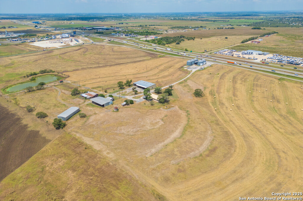 5775 West Interstate 10 Seguin, TX 78155 - Photo 3 of 19 a view of an ocean