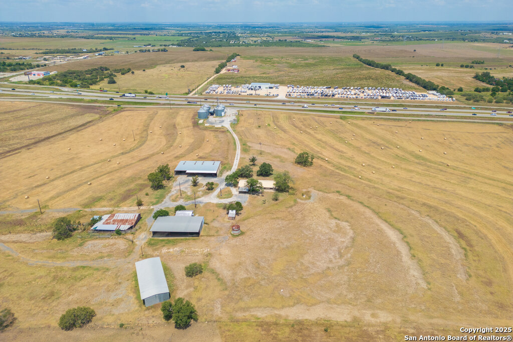 5775 West Interstate 10 Seguin, TX 78155 - Photo 4 of 19 a view of an ocean and beach