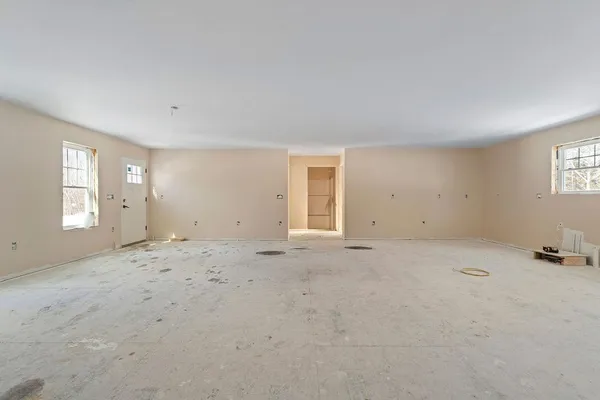 $579,000 | 370 Hare Road, Milton, NH 03851