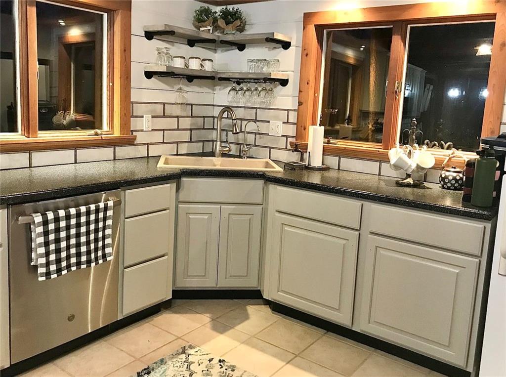213 Pioneer Road Franklin, PA 16323 - Photo 13 of 24 Gallery Image 13