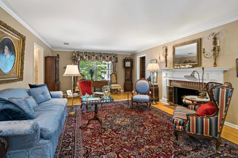 $1,100,000 | 1330 Urbandale Lane North, Plymouth, MN 55447