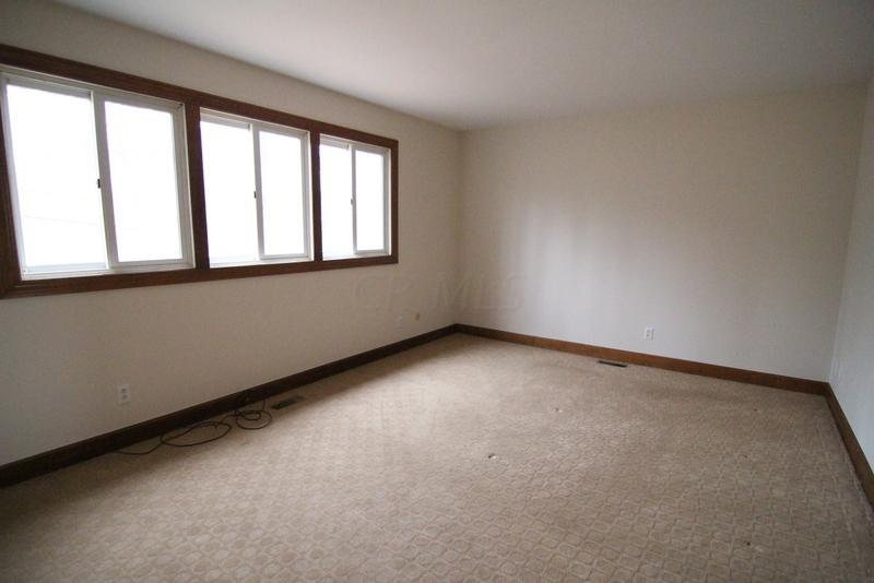 3010 Oakridge Road Columbus, OH 43221 - Photo 17 of 38