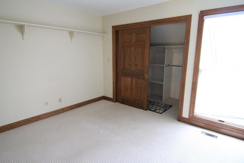 3010 Oakridge Road Columbus, OH 43221 - Photo 22 of 38