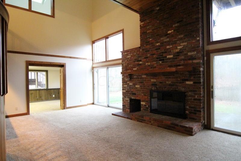 3010 Oakridge Road Columbus, OH 43221 - Photo 23 of 38