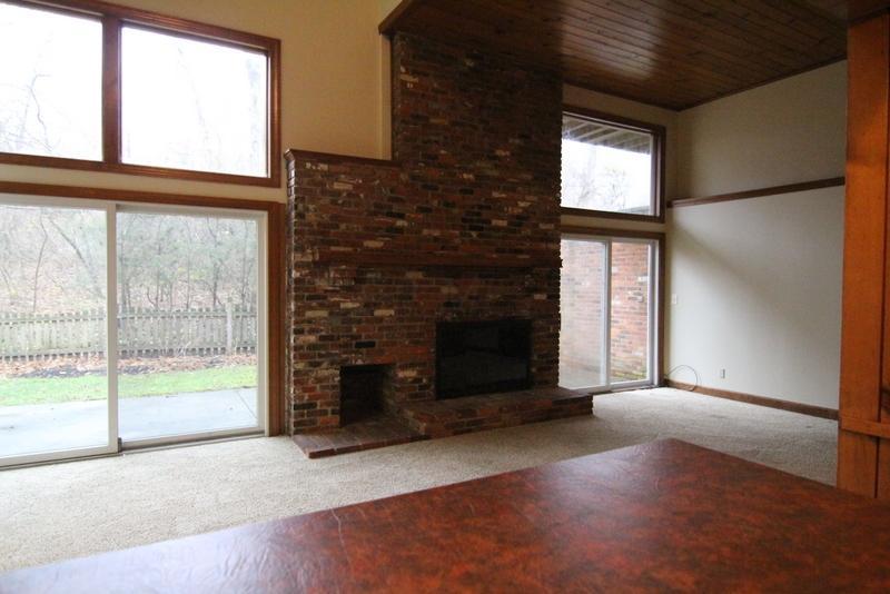 3010 Oakridge Road Columbus, OH 43221 - Photo 27 of 38