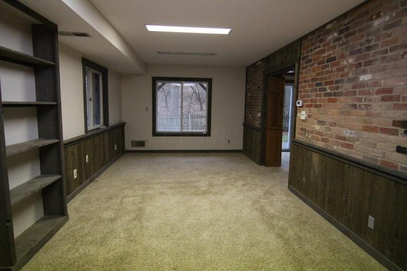 3010 Oakridge Road Columbus, OH 43221 - Photo 28 of 38