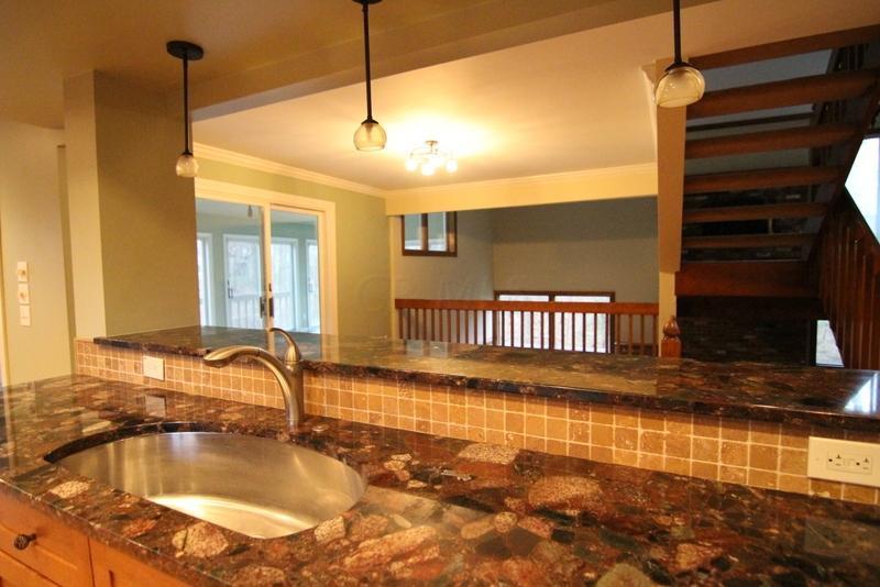 3010 Oakridge Road Columbus, OH 43221 - Photo 7 of 38