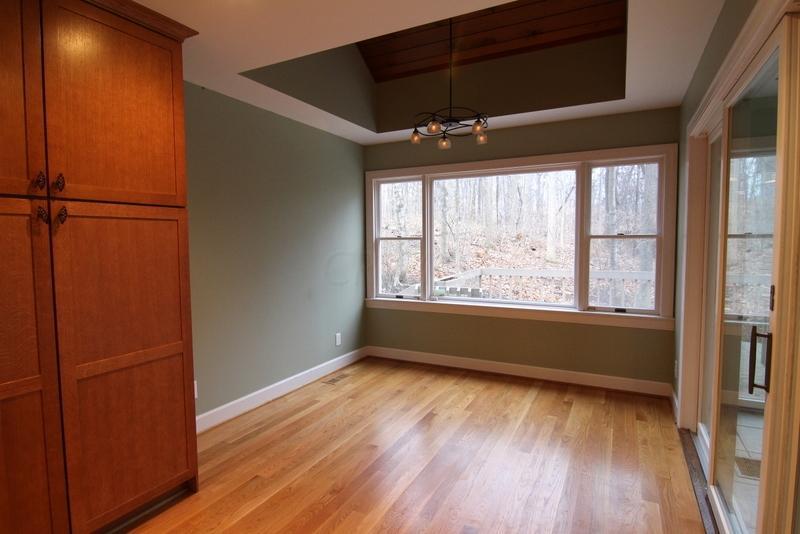 3010 Oakridge Road Columbus, OH 43221 - Photo 8 of 38