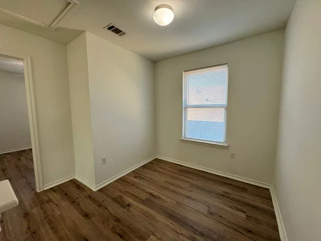 $1,750 | 15206 Walcott Drive, Austin, TX 78725