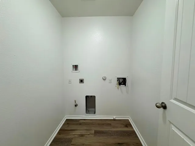 $1,750 | 15206 Walcott Drive, Austin, TX 78725