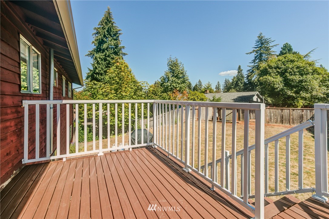 2028 Aberdeen Place Southeast Renton, WA 98055 - Photo 20 of 24 Gallery Image 20